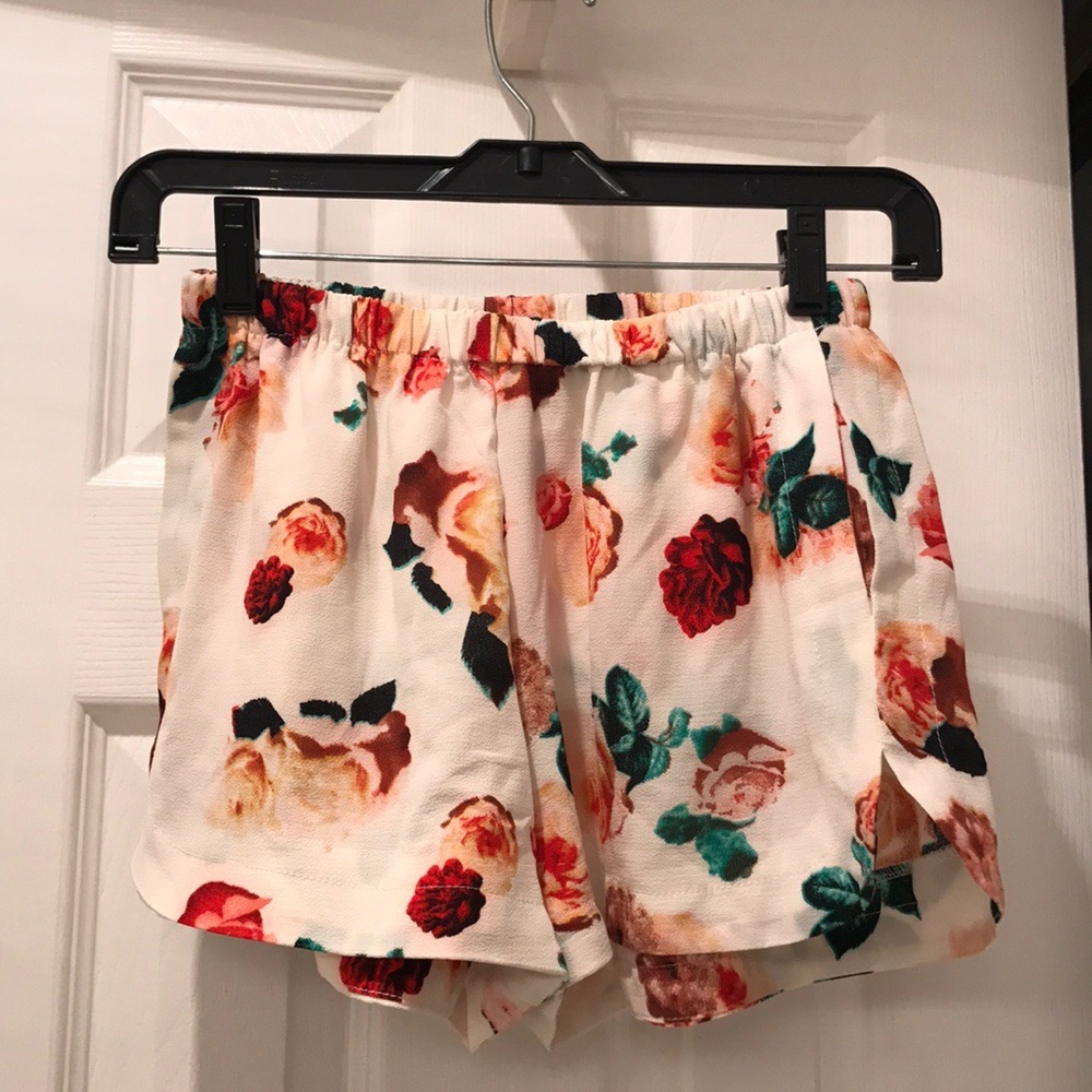 Brandy Melville floral shorts